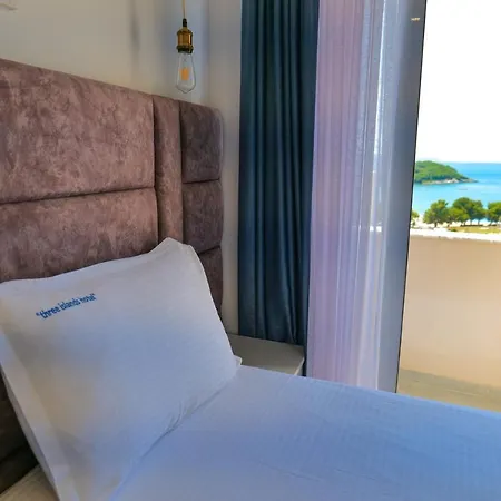 3 Islands 2 Hotel Ksamil